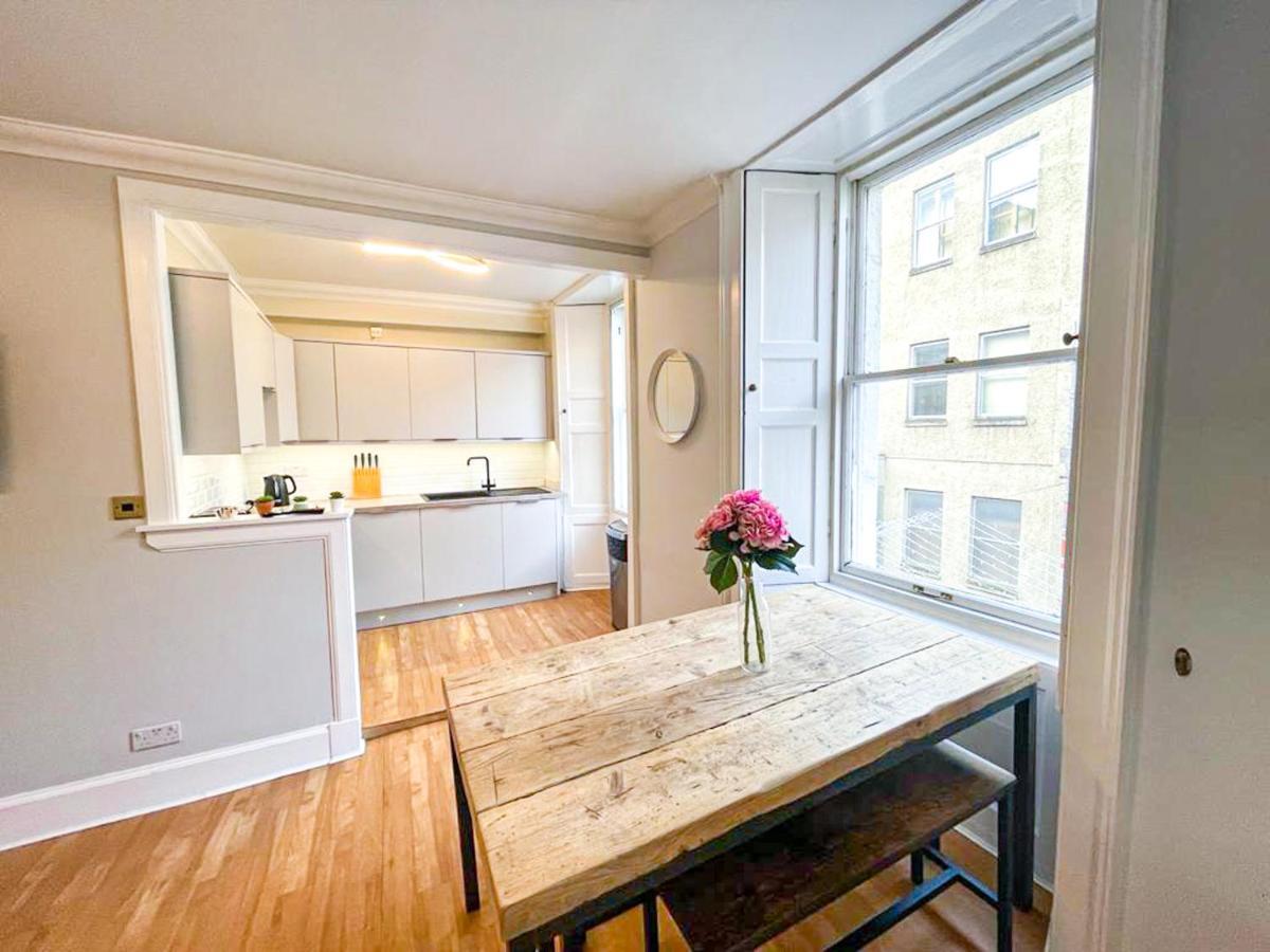 Rose Street'S Hidden Treasure- 2Bed Newly Refurbished Apt Edinburgh Exterior photo